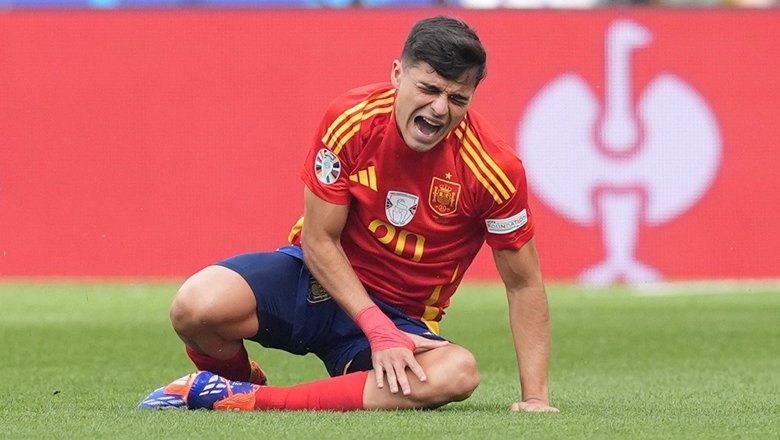 Pedri chấn thương nặng, Tây Ban Nha tổn thất lớn sau trận thắng Đức