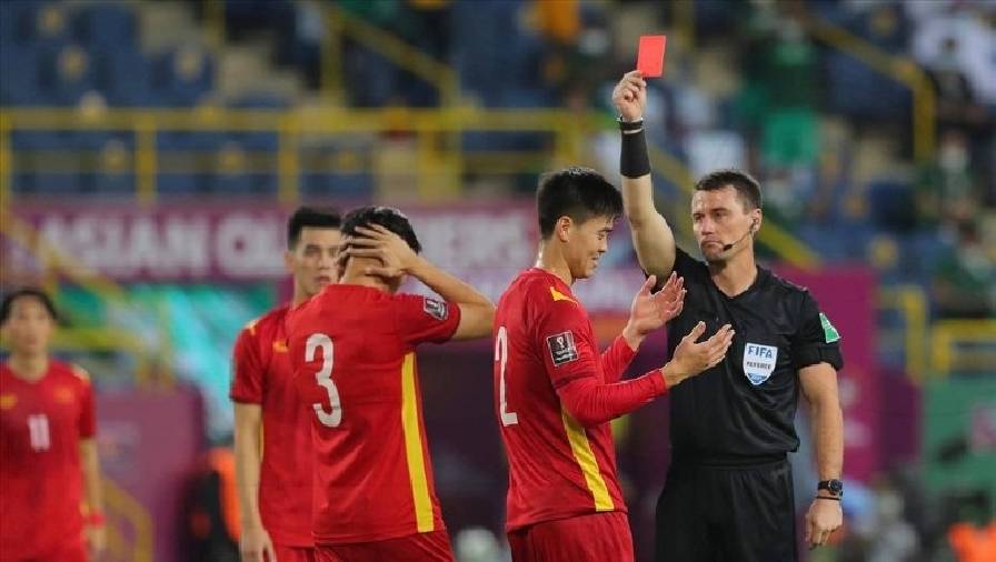 HLV Park Hang Seo: ‘Cầu thủ Việt Nam có thói quen phạm lỗi trong vòng cấm’