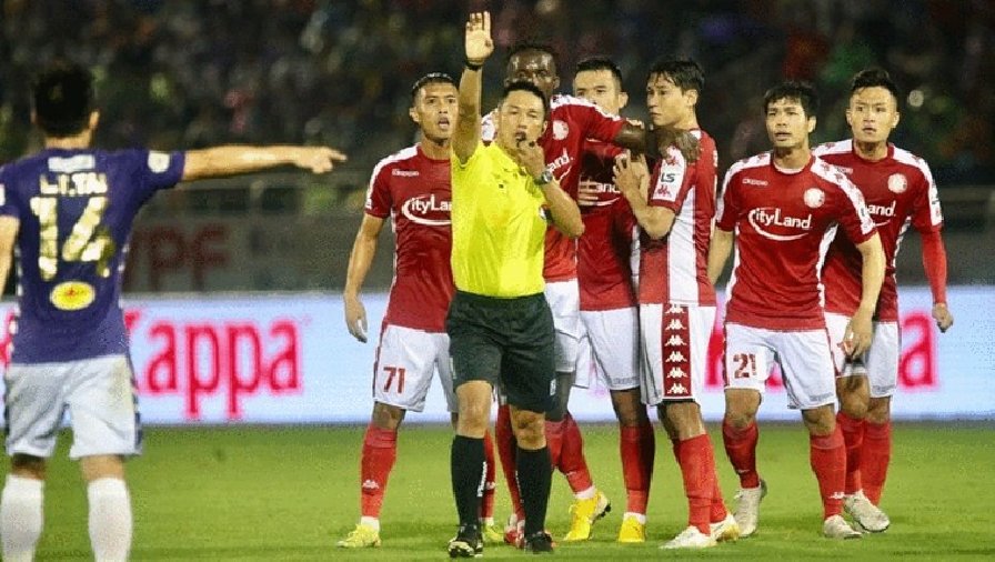 Trọng tài từng khiến Công Phượng nóng mặt cầm còi trận Bình Phước - Hà Nội FC
