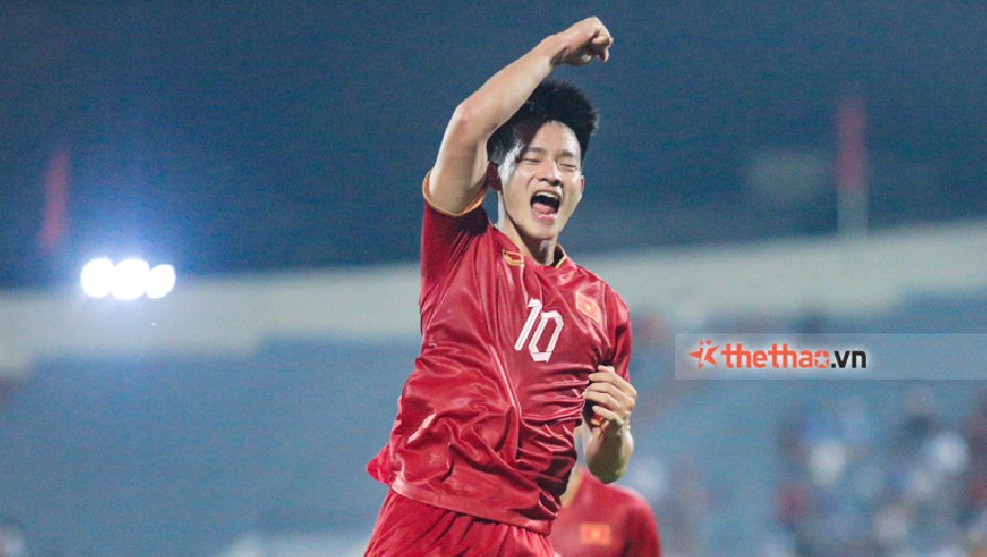 Nguyễn Thanh Nhàn xuất sắc nhất trận Việt Nam vùi dập Guam 6-0