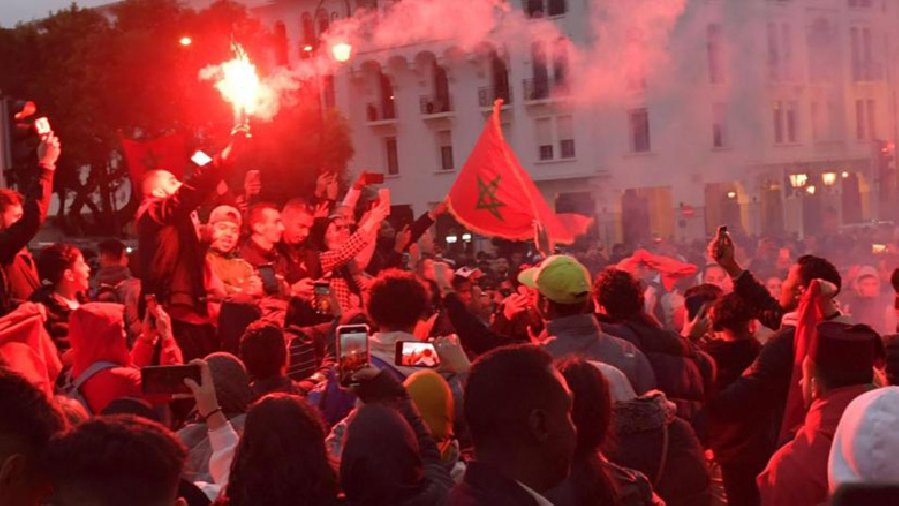 CĐV Morocco bạo loạn vì tin đồn tặng vé xem trận gặp Tây Ban Nha