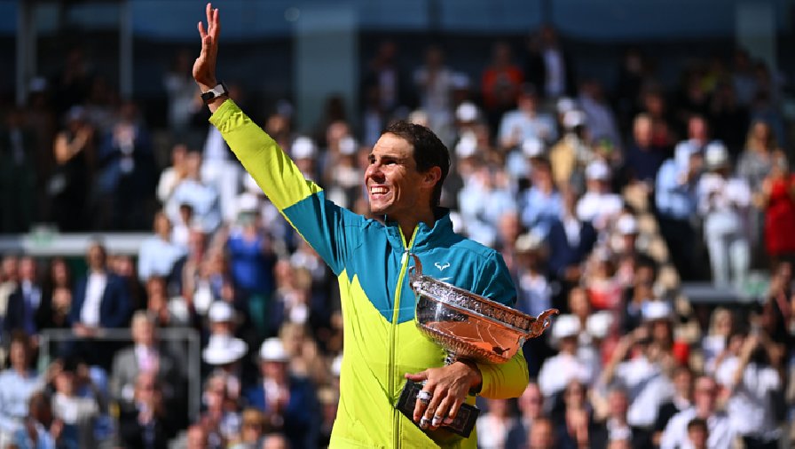Federer và Djokovic im lặng khi Nadal giành Grand Slam thứ 22