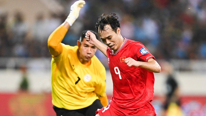Lộ diện 4 cầu thủ Việt Nam không sang Iraq: Trò cưng Troussier tiếp tục bị loại