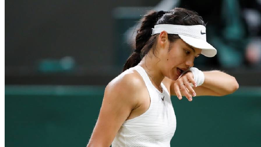 ‘Hot girl’ Raducanu chia tay Wimbledon vì suy hô hấp, dư luận Anh bất ngờ nổi cơn giông