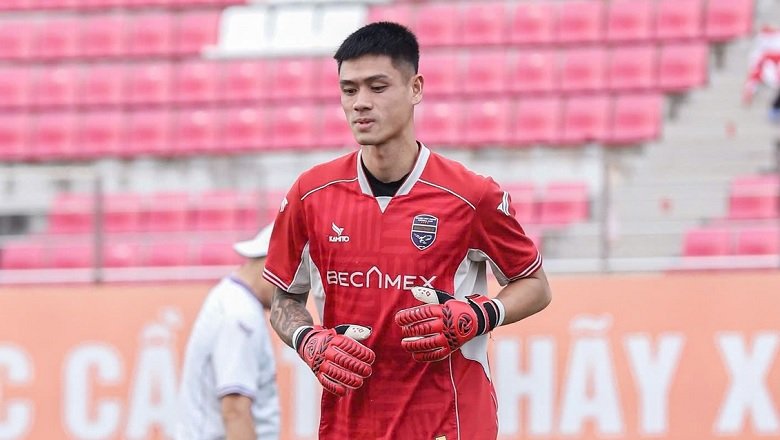 Cựu thủ môn ĐT Việt Nam cập bến CAHN, sẵn sàng làm kép phụ cho Filip Nguyễn
