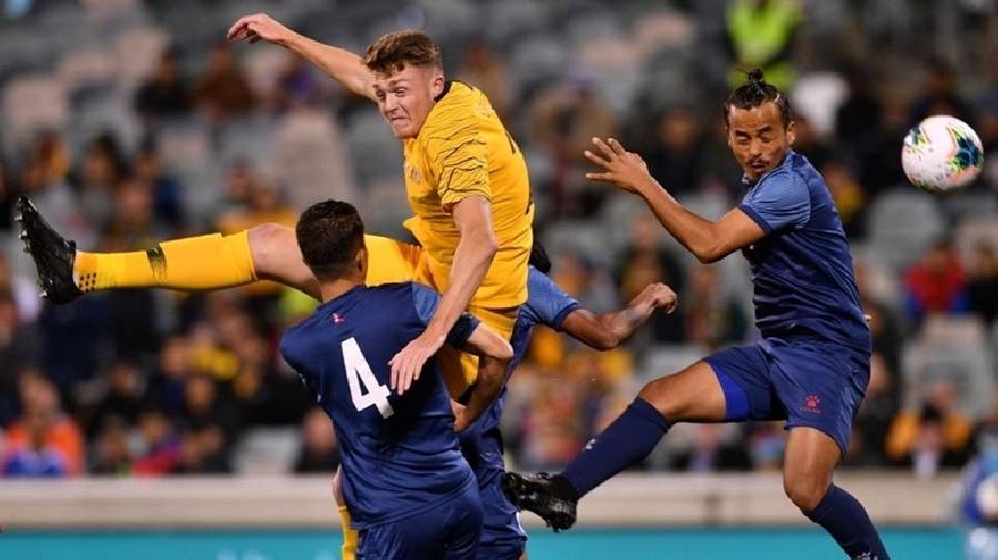 Chuyên gia ESPN: HLV Park Hang Seo đau đầu vì ngăn chặn cầu thủ cao 1,98m của Australia
