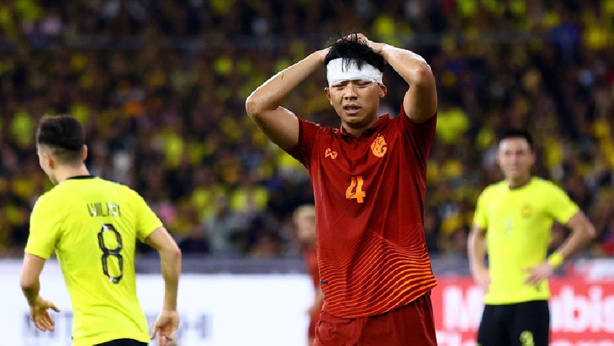 Trung vệ Thái Lan rách mắt ở trận thua Malaysia