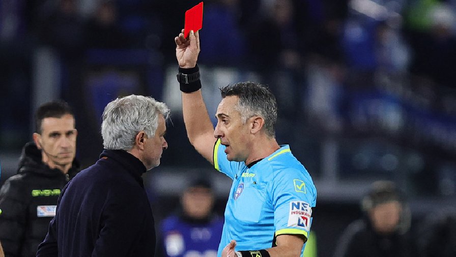 Mourinho nhận thẻ đỏ, dỗi truyền thông sau trận hòa của Roma
