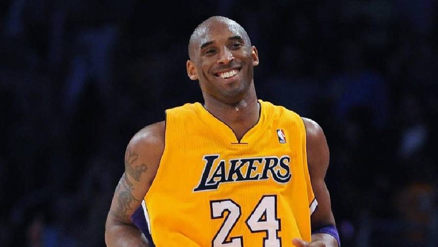 Thẻ 'Tân binh Kobe Bryant' được bán với giá gần 1,8 triệu đô