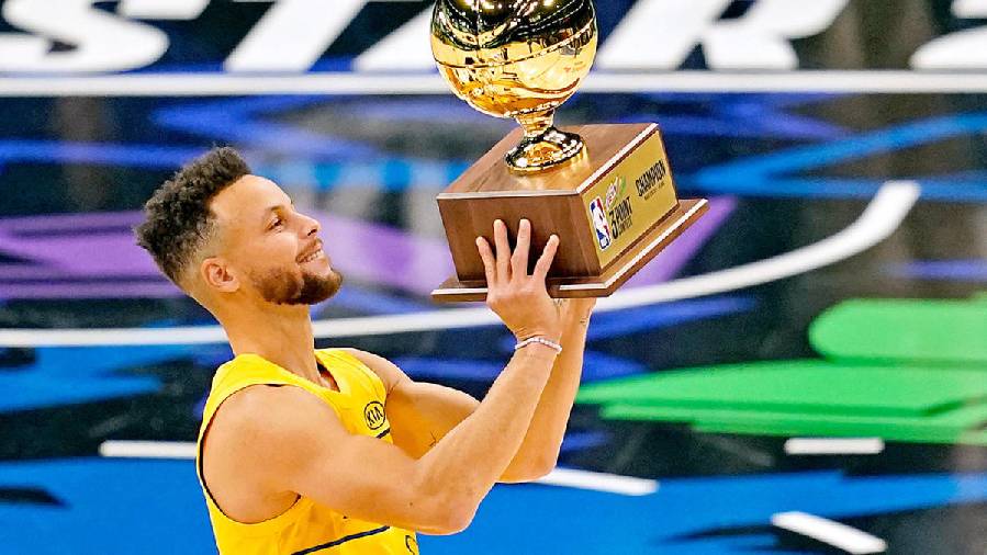 Vô địch NBA 3-Point Contest, Stephen Curry khẳng định danh hiệu 'Vua ném ba điểm'