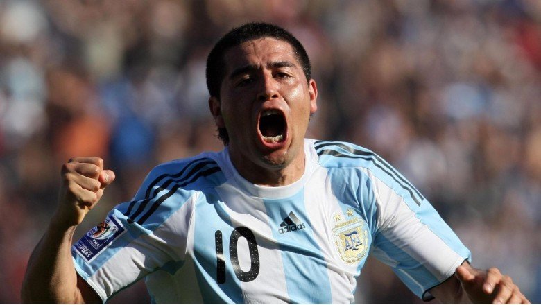 Juan Roman Riquelme và cái kết buồn của 'số 10 cổ điển' cuối cùng