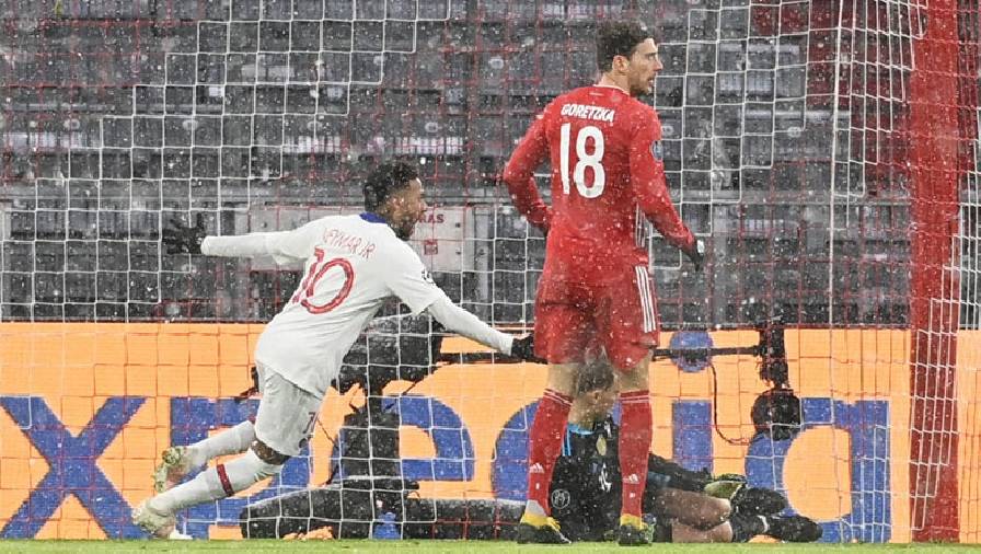 Bayern Munich nhận 2 hung tin sau trận đấu gặp PSG