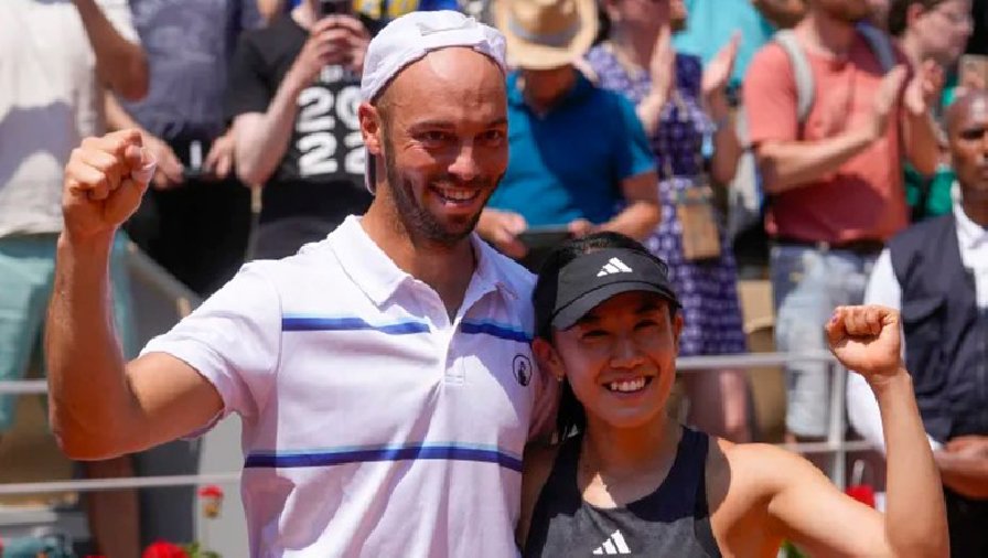 Tay vợt Nhật Bản vô địch nội dung đôi nam nữ Roland Garros 4 ngày sau vụ đánh bóng trúng 'ball girl'