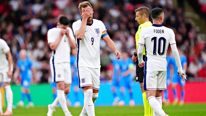 Tuyển Anh thua sốc đối thủ 'bé hạt tiêu' trên sân nhà