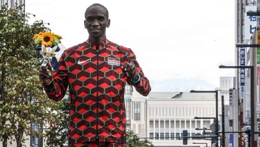 Eliud Kipchoge, nhà vô địch marathon Olympic Tokyo 2021 là ai?