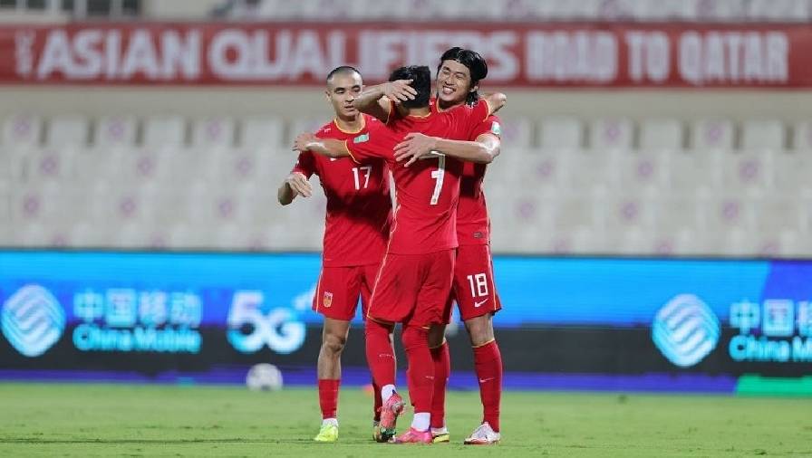 Bùi Tiến Dũng mắc sai lầm, Việt Nam nhận bàn thua trước Trung Quốc