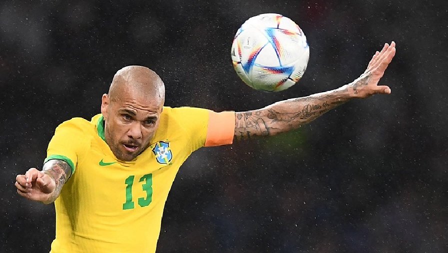 Dani Alves lập kỷ lục mới khi tham dự World Cup 2022 với ĐT Brazil