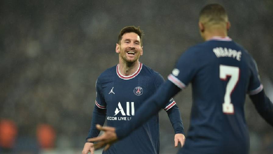 Mbappe nhường penalty cho Messi, lỡ cơ hội lập hat-trick