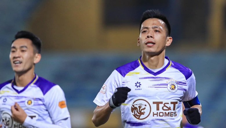 Hà Nội FC ký hợp đồng mới khó tin với Văn Quyết