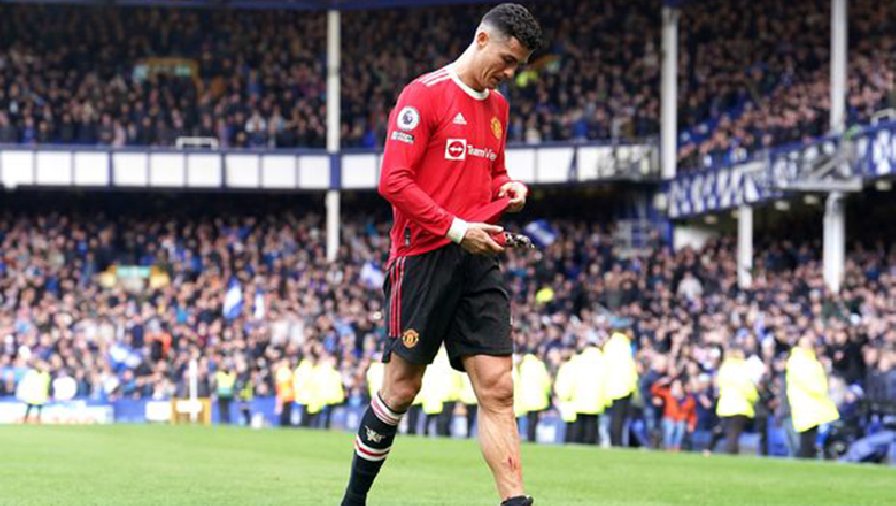 Ronaldo trở lại đội hình xuất phát của MU ở trận gặp Everton