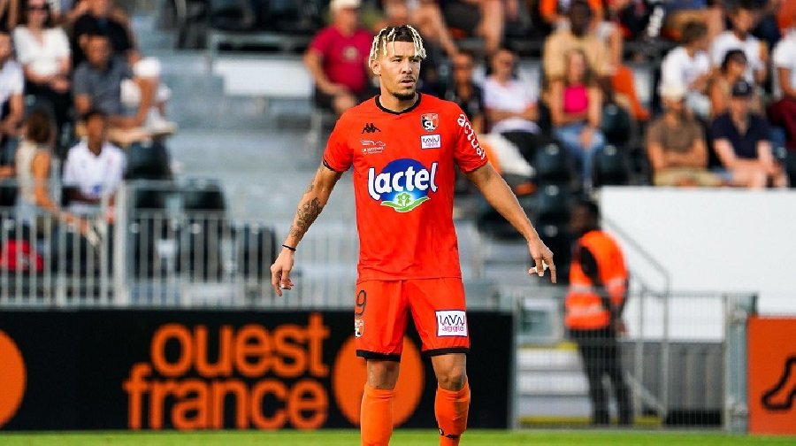 CLB Công an Hà Nội nhắm tiền đạo Pháp gốc Việt tại Ligue 2