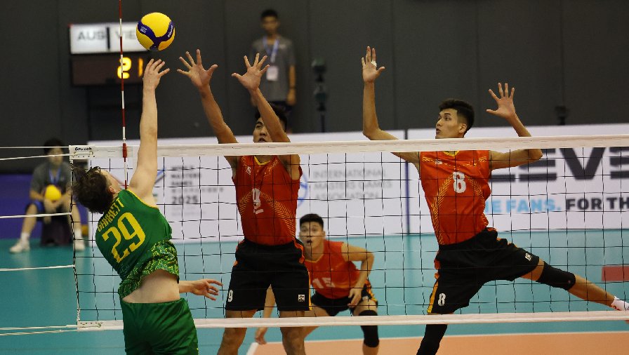 Tuyển bóng chuyền nam Việt Nam ghi điểm mạnh dù thua Australia ở AVC Challenge Cup 2023
