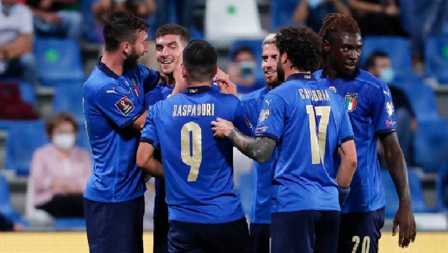 Italia vượt Tây Ban Nha và Brazil trở thành đội bất bại dài nhất lịch sử