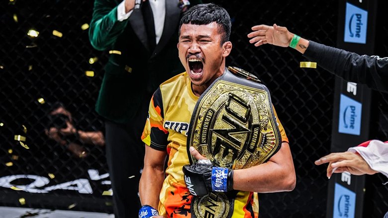 Superlek hạ Jonathan Haggerty, có thêm đai ONE Championship