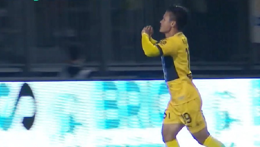Quang Hải ghi bàn thắng đầu tiên cho Pau FC tại Ligue 2