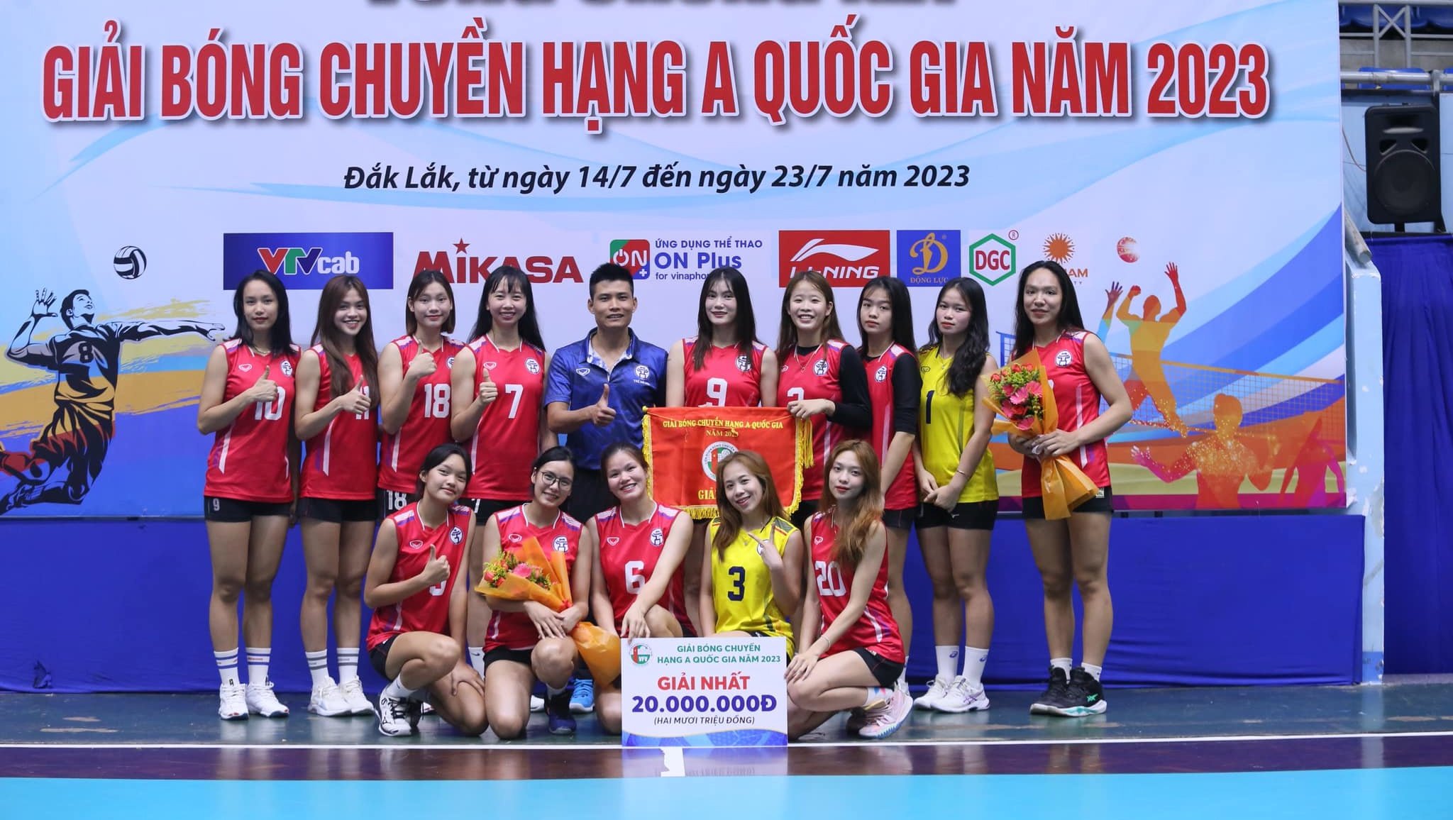 Bóng chuyền nữ Hà Nội có chiến thắng lịch sử ở giải VĐQG 2024