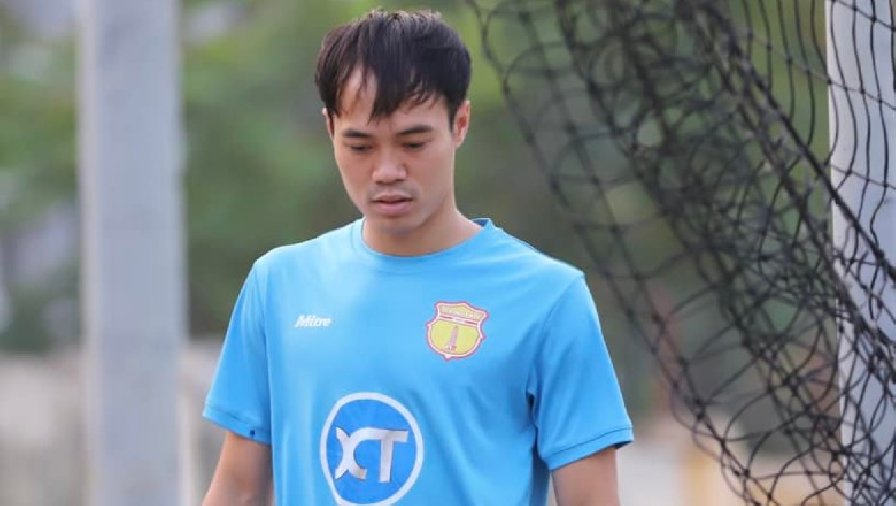 Văn Toàn lần đầu tiết lộ việc thuyết phục Công Phượng trở lại Việt Nam chơi bóng