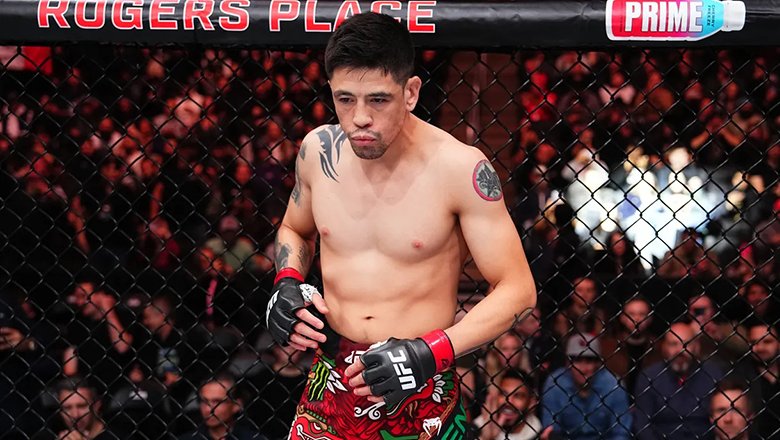 Cựu vô địch UFC Brandon Moreno chạm trán Steve Erceg tại Mexico