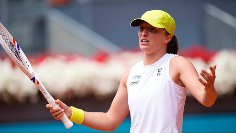 Swiatek thua sốc Collins, chính thức trở thành cựu vương tại Rome Masters