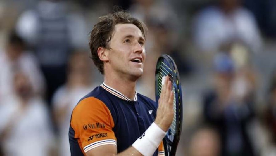 Ruud thắng chóng vánh Zverev 3-0, vào chung kết Roland Garros mùa thứ 2 liên tiếp