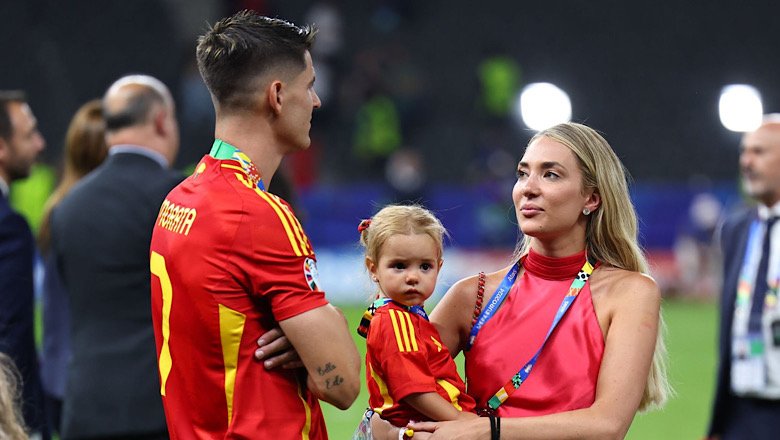 Morata bị doạ giết vì đá hỏng luân lưu ở chung kết Nations League, vợ lên tiếng bảo vệ