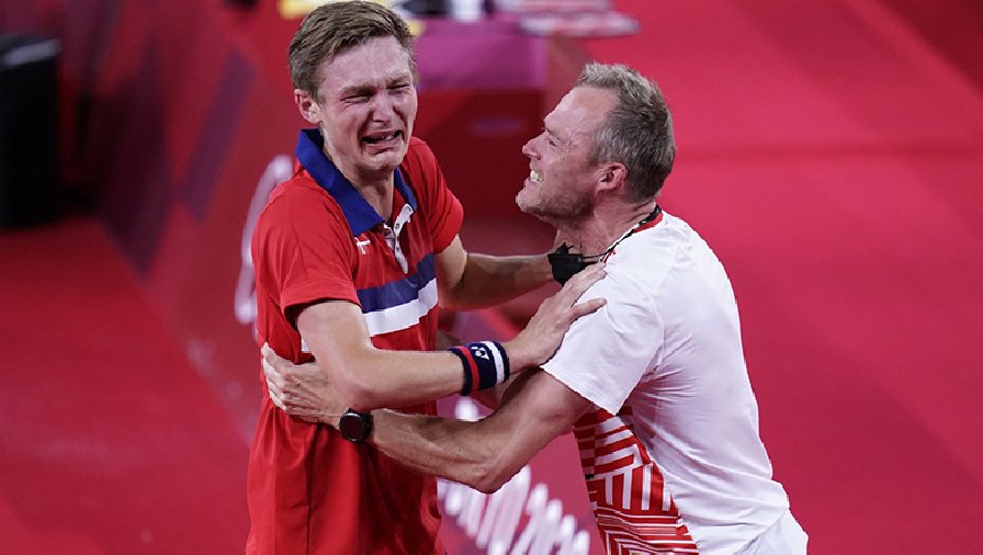 Axelsen và Antonsen bị cho là 'gặp đen' tại giải Cầu lông vô địch thế giới 2022
