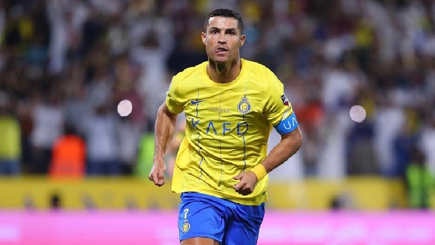 Ronaldo hóa người hùng, kéo Al Nassr vào chung kết Cúp C1 Arab