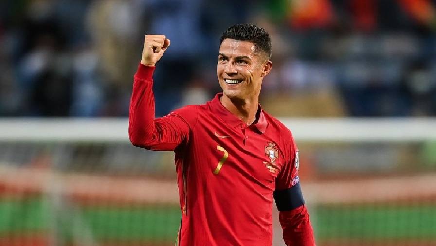 Ronaldo bỏ túi thêm kỷ lục trong màu áo ĐT Bồ Đào Nha
