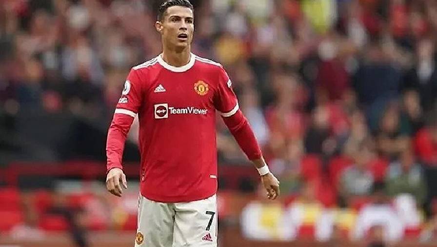 Vì sao Ronaldo vắng mặt ở trận MU vs Aston Villa?