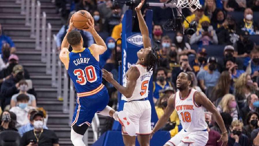 Kết quả bóng rổ NBA ngày 11/2: Warriors vs Knicks - Curry lẻ loi