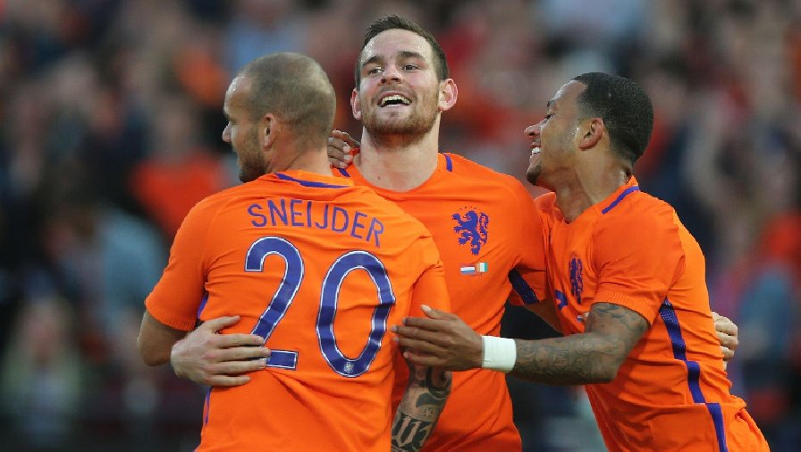 Van Gaal tiết lộ luôn cầu thủ đá chính ở trận mở màn World Cup của Hà Lan