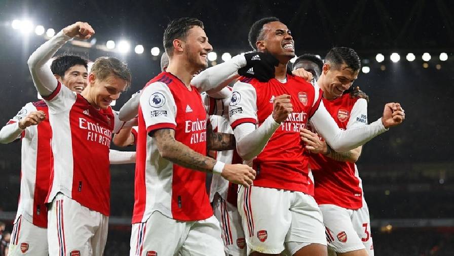 Arsenal tìm lại cảm hứng bằng màn vùi dập Southampton, áp sát Top 4