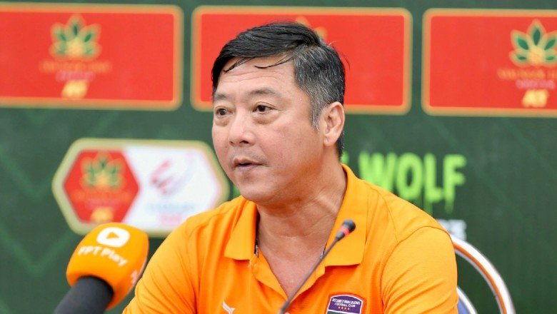 HLV Lê Huỳnh Đức chỉ trích công tác trọng tài vì không phạt nặng ông Popov