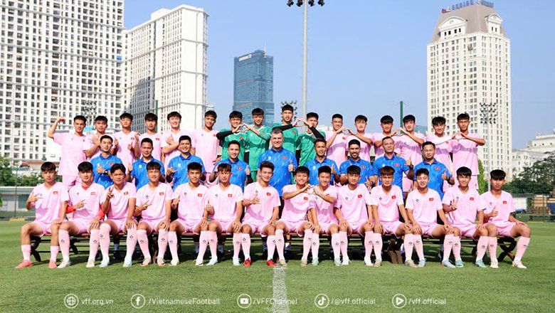 HLV Cristiano Roland nhấn mạnh 1 ưu điểm của U16 Việt Nam hiện tại so với lứa đàn anh