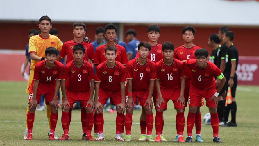 U16 Việt Nam mặc trang phục may mắn ở chung kết với U16 Indonesia