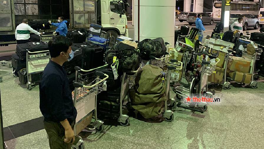 ĐT Saudi Arabia đến Việt Nam cùng 9,1 tấn hành lý