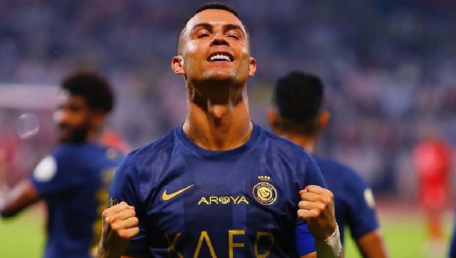 Ronaldo tỏa sáng, Al Nassr áp sát ngôi đầu