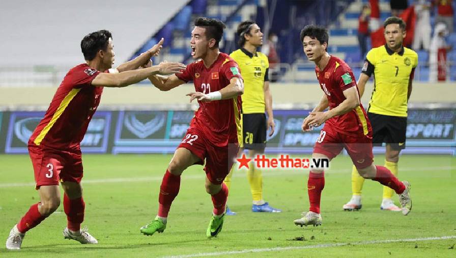 Các điểm nóng trên sân trong trận thư hùng Việt Nam vs Malaysia