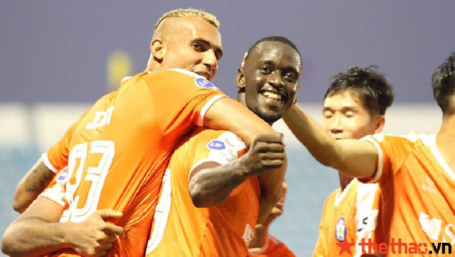 Tân binh tỏa sáng, SHB Đà Nẵng vươn lên dẫn đầu V-League
