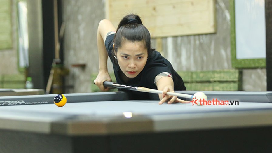 Huyền Huỳnh khởi đầu suôn sẻ, Bích Trâm 'chưa được' ra sân tại B52 Women Open chặng 1